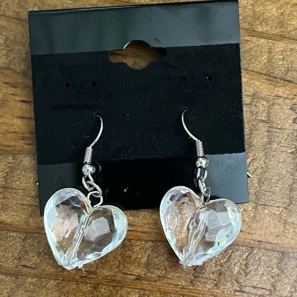 5/$25 Estate Silver Acrylic Faux Crystal Romantic Heart Drop Earrings C2 - Picture 1 of 8